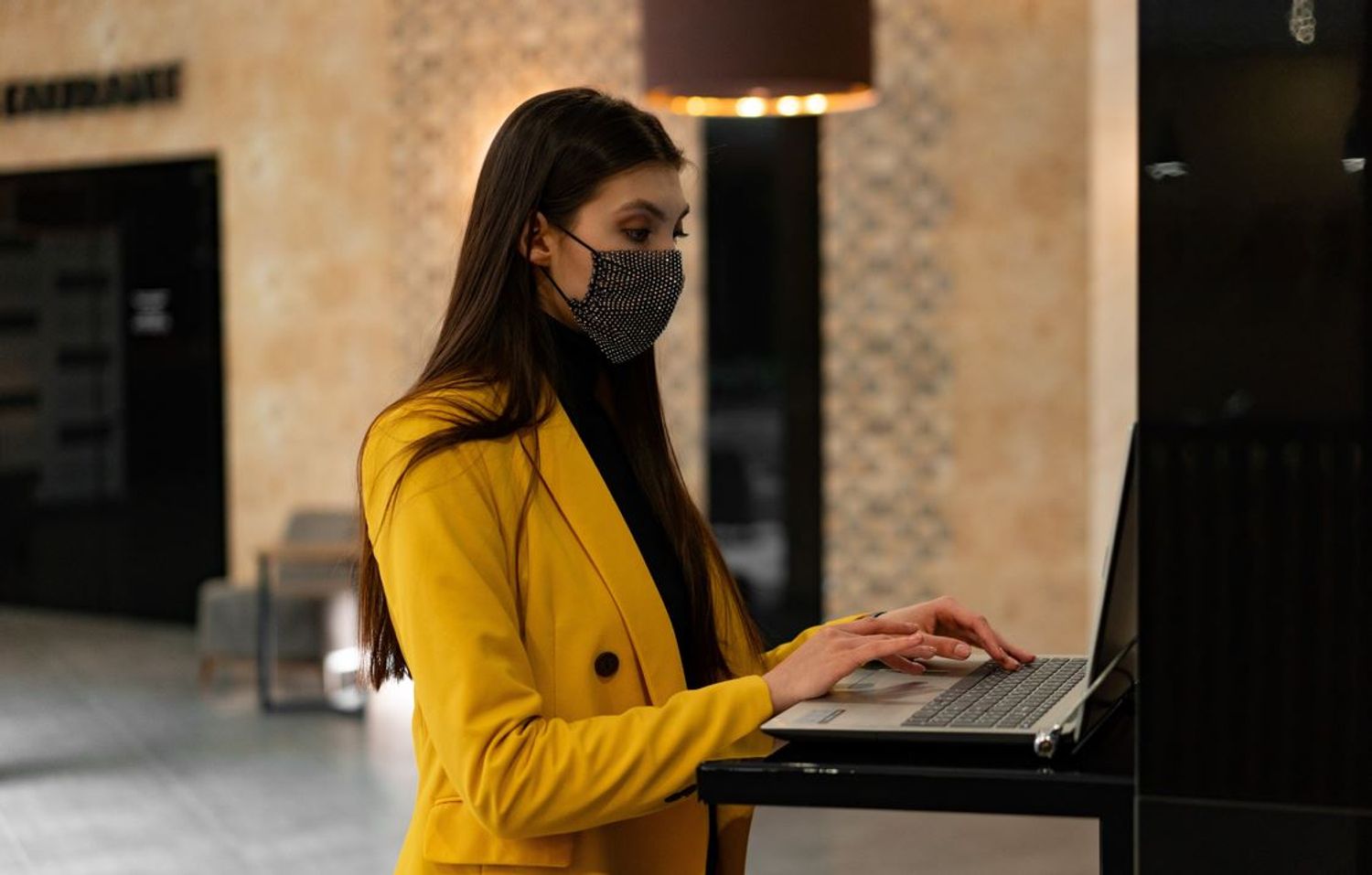 Le port du masque reste nécessaire pour contrôler l'épidémie de Covid.